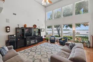 8913 Sunrise Point Ct, Fort Worth, TX 76135 - Photo 14