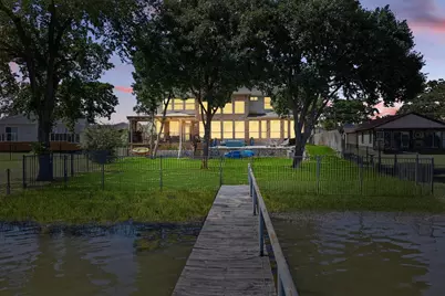 8913 Sunrise Point Court, Fort Worth, TX 76135 - Photo 36