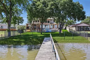 8913 Sunrise Point Ct, Fort Worth, TX 76135 - Photo 1