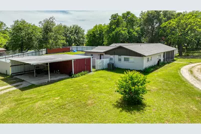 301 S Spring Branch Trail, Springtown, TX 76082 - Photo 36