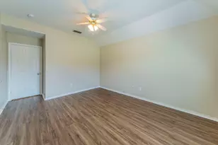 122 Sunburst Ct, Weatherford, TX 76087 - Photo 10