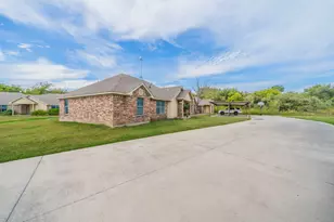 122 Sunburst Ct, Weatherford, TX 76087 - Photo 18