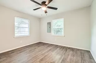 7805 Whitney Dr, White Settlement, TX 76108 - Photo 22