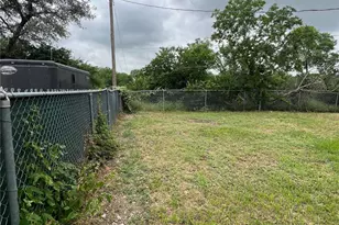 105 Oak Ridge Terrace, Weatherford, TX 76086 - Photo 18