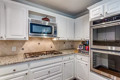 2229 Weatherbee Street, Fort Worth, TX 76110 - Photo 10