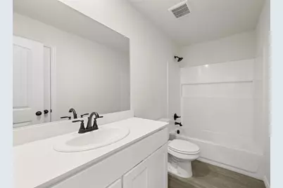 426 Rose Avenue, Cleburne, TX 76033 - Photo 8