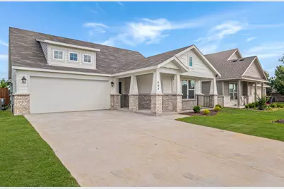 404 Rose Avenue, Cleburne, TX 76033 - Photo 2