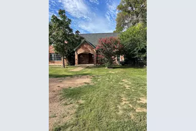 250 High Top Street, Brownwood, TX 76801 - Photo 2