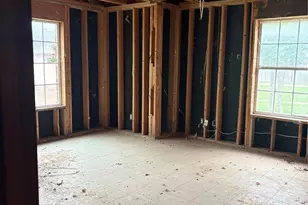 250 Hightop St, Brownwood, TX 76801 - Photo 14