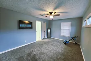 2908 Wilkinson Ave, Fort Worth, TX 76103 - Photo 8