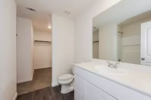 1300 N Brazos Ave, Cleburne, TX 76031 - Photo 12