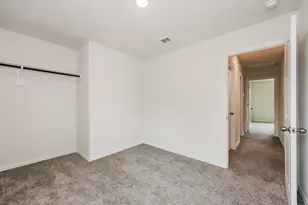 1300 N Brazos Ave, Cleburne, TX 76031 - Photo 14