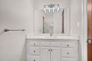 2910 Wellington Dr, Sherman, TX 75092 - Photo 24