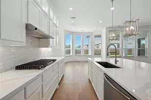 532 Lockhart St, Waxahachie, TX 75165 - Photo 4