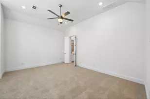 532 Lockhart St, Waxahachie, TX 75165 - Photo 12