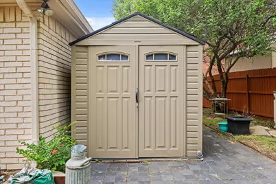 905 Birkshire Drive, Lewisville, TX 75077 - Photo 34