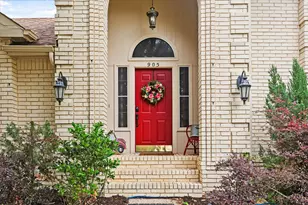 905 Birkshire Dr, Lewisville, TX 75077 - Photo 4