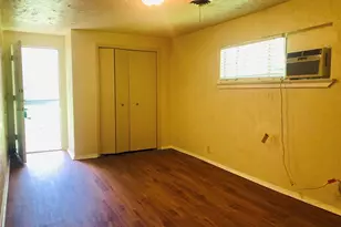 518 W Sycamore St, Denton, TX 76201 - Photo 2