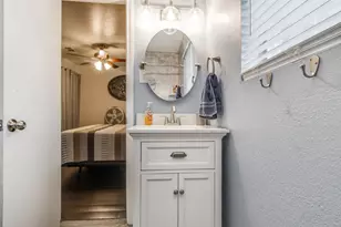 217 W Grady St, Blooming Grove, TX 76626 - Photo 18