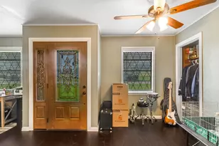 217 W Grady St, Blooming Grove, TX 76626 - Photo 4