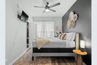 711 W Knox Street, Ennis, TX 75119 - Photo 16