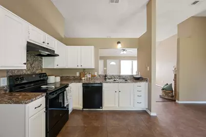 4756 Hollow Tree Drive, Arlington, TX 76018 - Photo 14