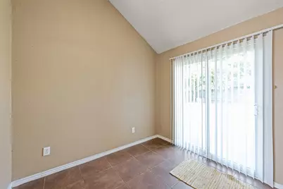 4756 Hollow Tree Drive, Arlington, TX 76018 - Photo 10