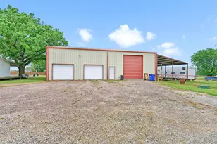 3138 Scarbrough Rd, Sadler, TX 76264 - Photo 6