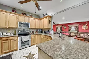 3138 Scarbrough Rd, Sadler, TX 76264 - Photo 18