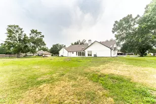 229 W Oaks Circle, Sulphur Springs, TX 75482 - Photo 38