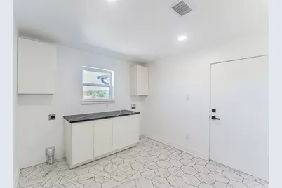 229 W Oaks Circle, Sulphur Springs, TX 75482 - Photo 16