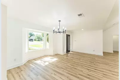 229 W Oaks Circle, Sulphur Springs, TX 75482 - Photo 4