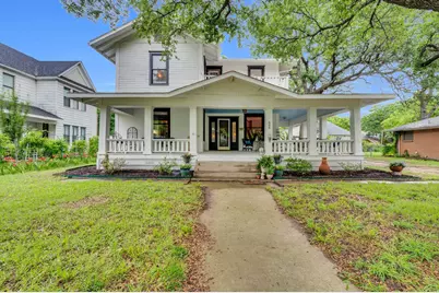 606 N Dallas Street, Ennis, TX 75119 - Photo 1