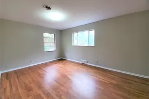 2115 Glenwood Ln, Denton, TX 76209 - Photo 4