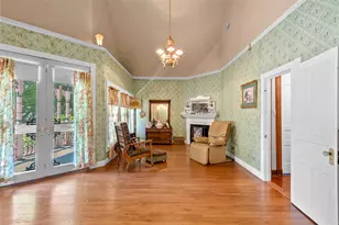 1303 W Main St, Waxahachie, TX 75165 - Photo 26
