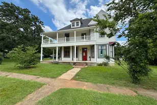 711 W 6th St, Cisco, TX 76437 - Photo 2