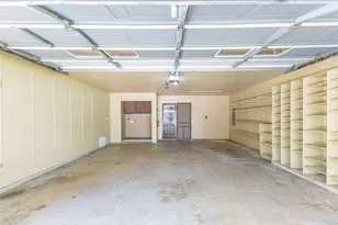 2418 Ingleside Dr, Grand Prairie, TX 75050 - Photo 24