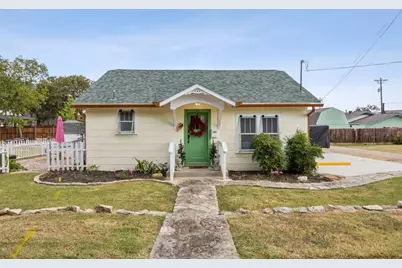 215 S Lambert Street, Granbury, TX 76048 - Photo 1