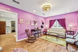 215 S Lambert St, Granbury, TX 76048 - Photo 6