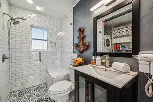 215 S Lambert St, Granbury, TX 76048 - Photo 8