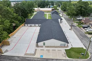 316 W 7th St, Mt Pleasant, TX 75455 - Photo 2