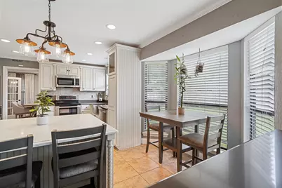 303 Hopewell Street, Grand Prairie, TX 75052 - Photo 10