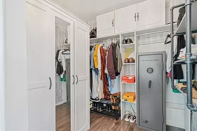 303 Hopewell Street, Grand Prairie, TX 75052 - Photo 20