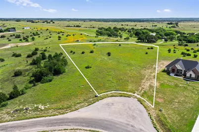 1015 Kingsley Court, Hudson Oaks, TX 76087 - Photo 2