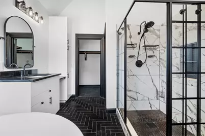 4160 Towne Green Circle, Addison, TX 75001 - Photo 12