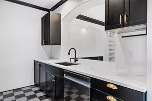 4160 Towne Green Cir, Addison, TX 75001 - Photo 8