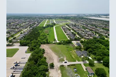 4213 Elkins Avenue, Lancaster, TX 75134 - Photo 8