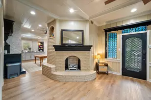 1111 Governors Dr, Corsicana, TX 75110 - Photo 8