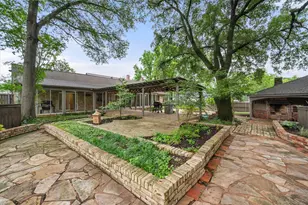 1111 Governors Dr, Corsicana, TX 75110 - Photo 4