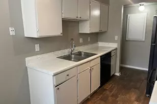 1122 Millview Dr, Arlington, TX 76012 - Photo 6